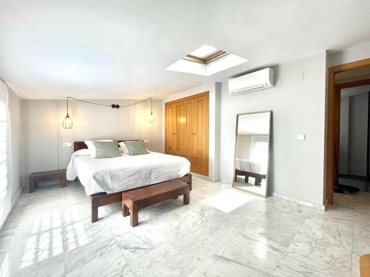 Calu Homes Duplex Cerca Playa De Huelin Malaga Ngoại thất bức ảnh