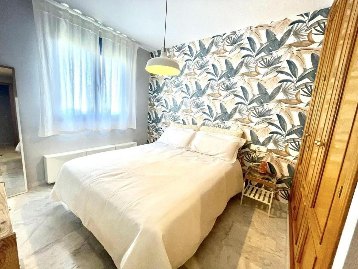 Calu Homes Duplex Cerca Playa De Huelin Malaga Ngoại thất bức ảnh