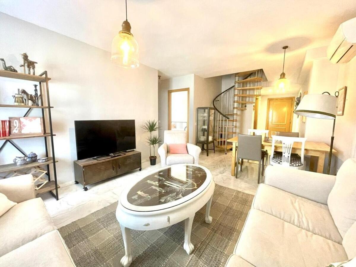 Calu Homes Duplex Cerca Playa De Huelin Malaga Ngoại thất bức ảnh